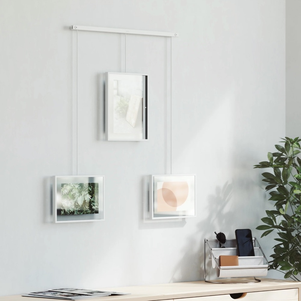 Umbra exhibit multi photo display